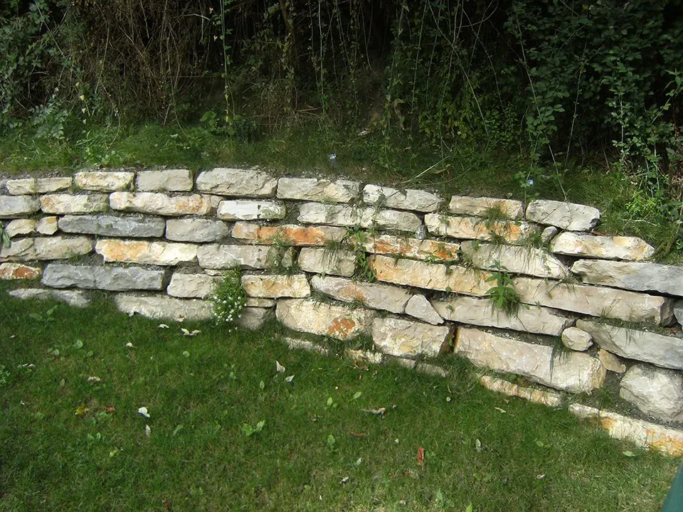 Enrochement paysager à Peyrusse-le-Roc